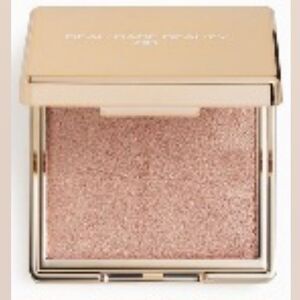 ⏬️PRICEDROP⏬️Be Bae Beauty Highlighter